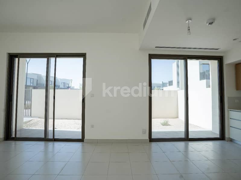 Ready to Move | Big Layout | Pool View - Image 16