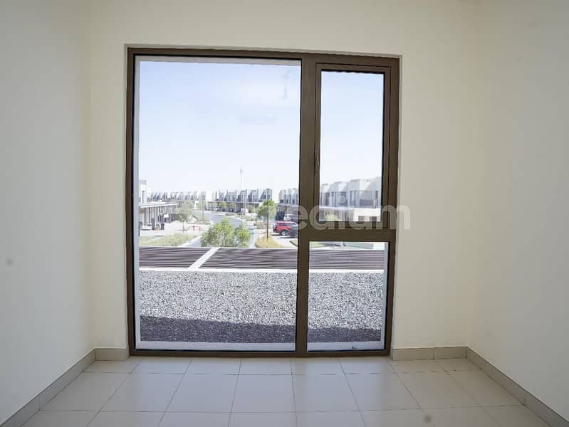 Ready to Move | Big Layout | Pool View - Image 21