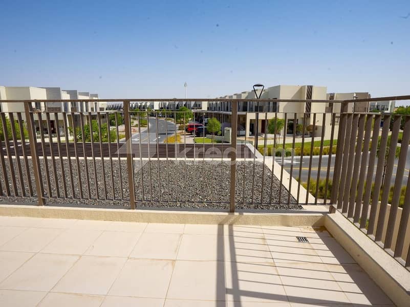 Ready to Move | Big Layout | Pool View - Image 27