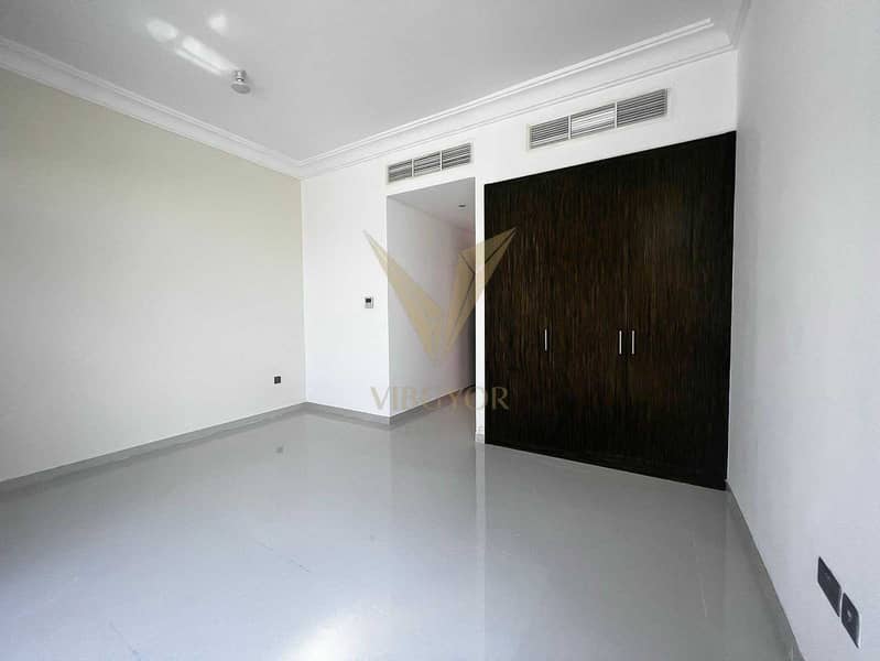 Luxury 6BR Villa | Prime Location-Spacious Layout - Image 12