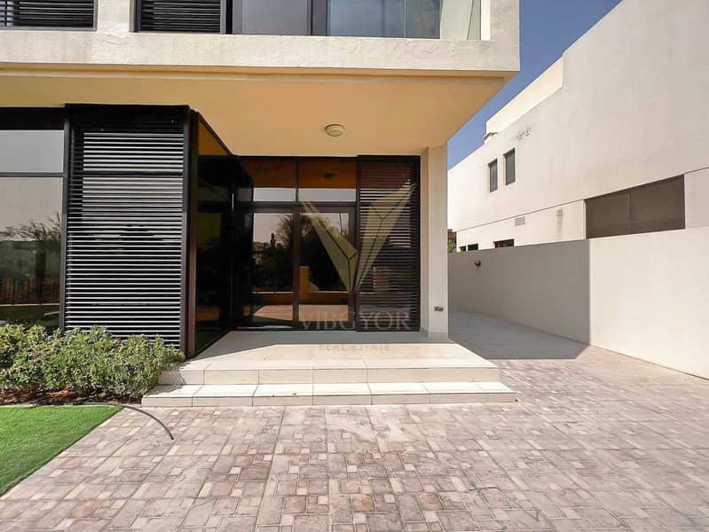 Luxury 6BR Villa | Prime Location-Spacious Layout - Image 15