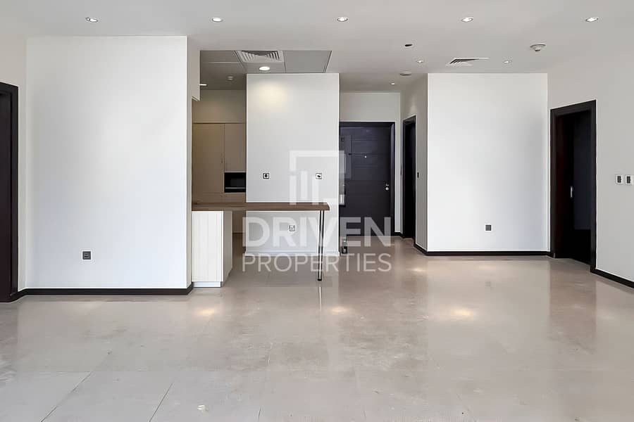 Atlantis and Sea View | Best Price | Vacant