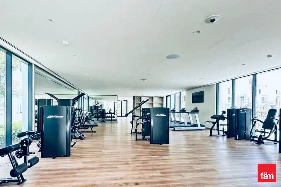 Park Facing | Near to Pool |Prime Location - Image 10