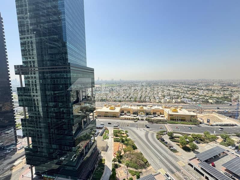 Direct to Pool | Lake View | Well Maintained - Image 17