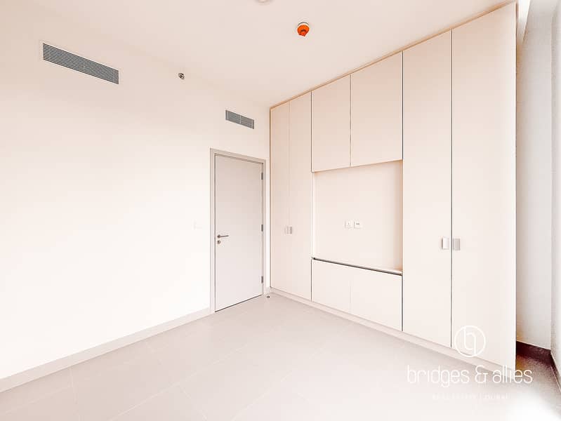PARK VIEW | BRIGHT APT | BRAND NEW | SPACIOUS - Image 6