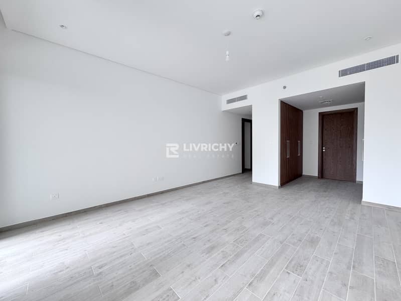 Ready to Move | City Walk Expert | Good Location