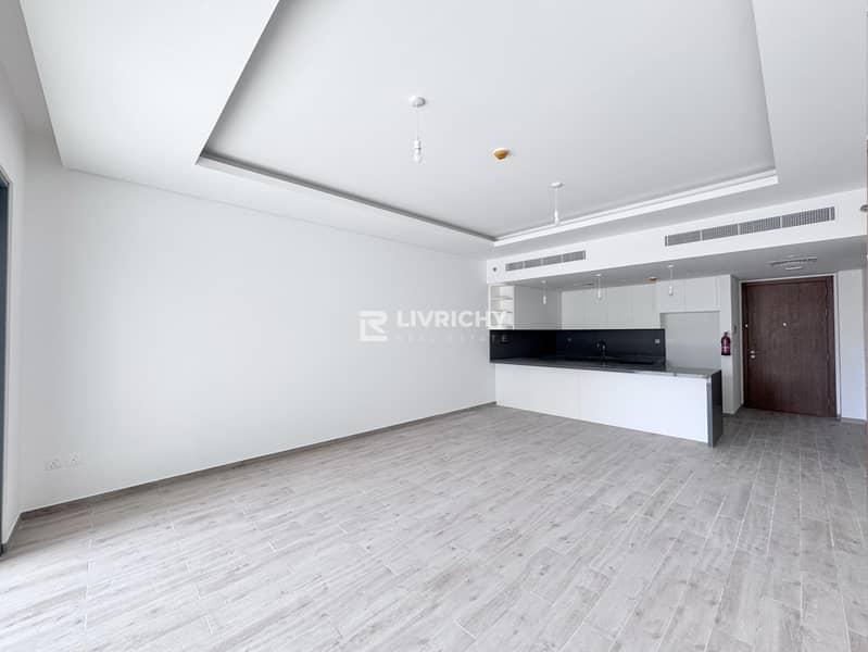 Ready to Move | City Walk Expert | Good Location