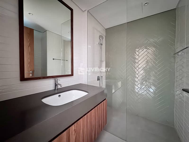 Ready to Move | City Walk Expert | Good Location - Image 8