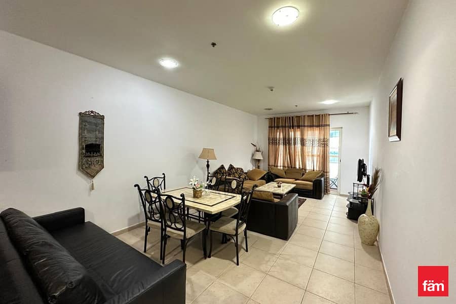 Vacant, Furnished, Near to Metro