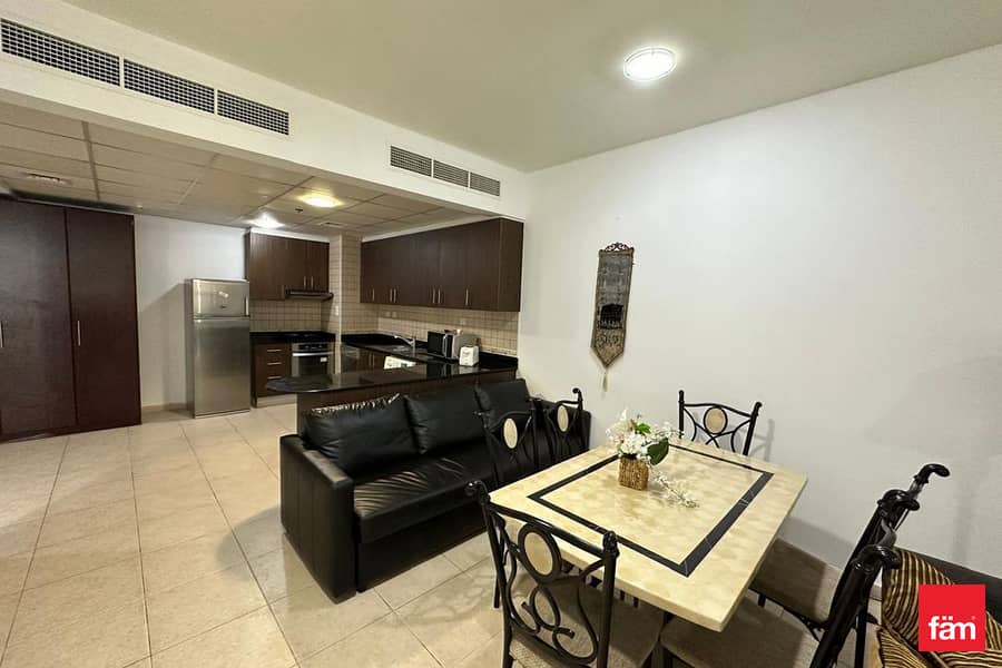 Vacant, Furnished, Near to Metro - Image 6