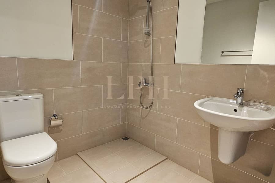 Beach Access | Private Balcony | Modern Lifestyle - Image 12