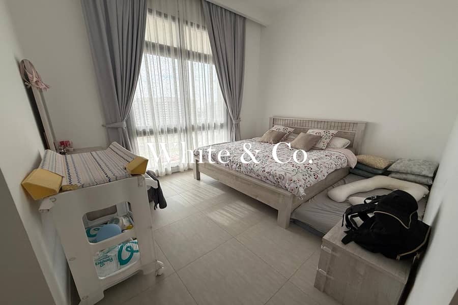 High Floor | Desert Facing | Spacious Unit - Image 6