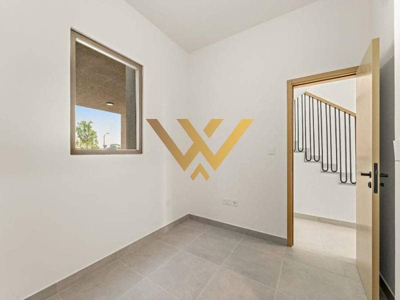 Single Row | Pool Nearby | Best Locations - Image 7