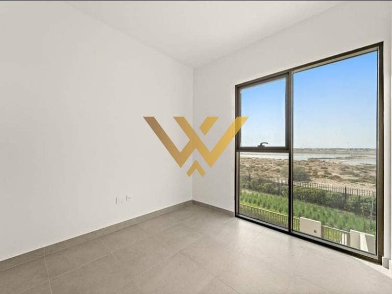 Single Row | Pool Nearby | Best Locations