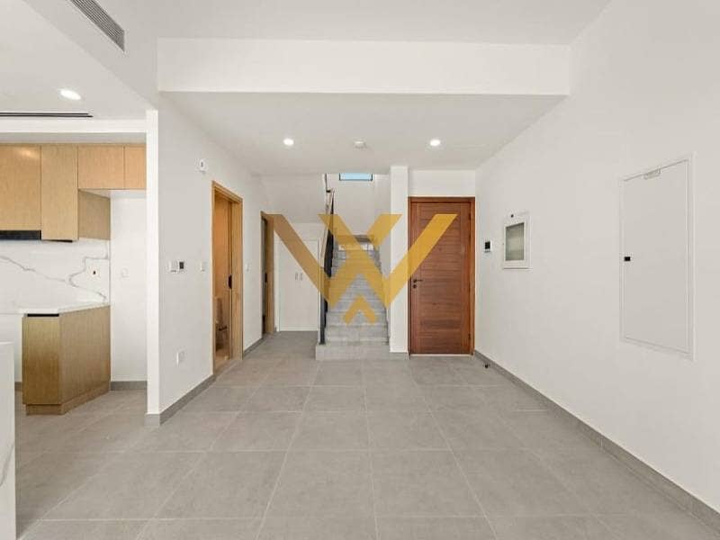 Single Row | Pool Nearby | Best Locations - Image 18