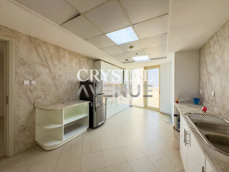 Spacious Three Balconies | High Floor | Golf Course & Meadows View | With Maid’s Room - Image 18