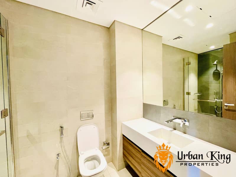 Fully furnished | Higher-floor | Vacant - Image 12