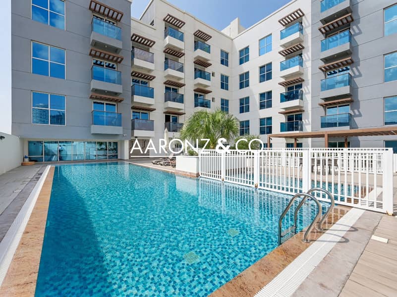 Large-sized unit I Park facing I Vacant, 26 Dec. - Image 8