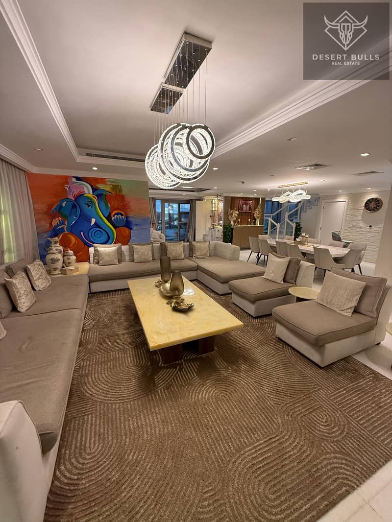 Duplex Garden Villa I Upgraded I Vacant on Transfer