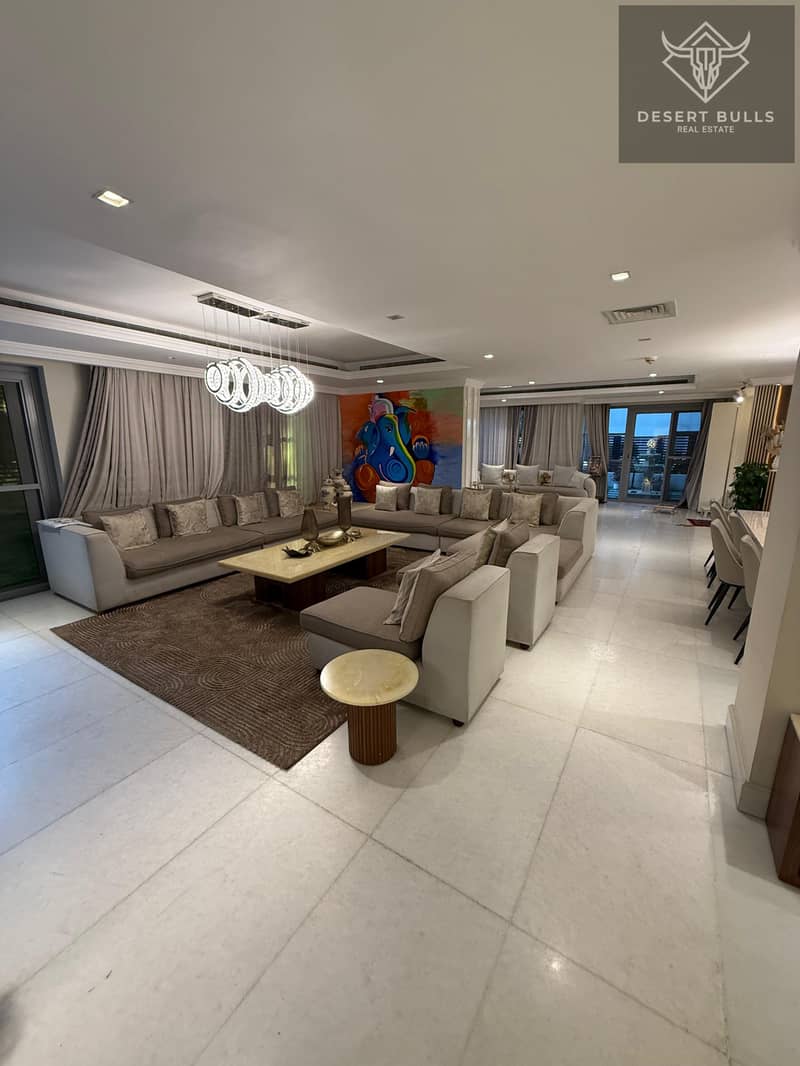 Duplex Garden Villa I Upgraded I Vacant on Transfer