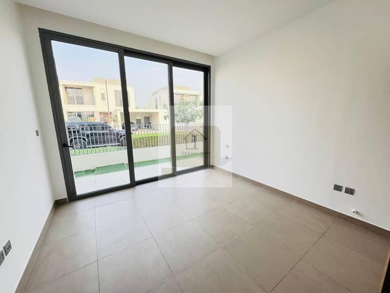 Amazing Price | Spacious layout | Single Row