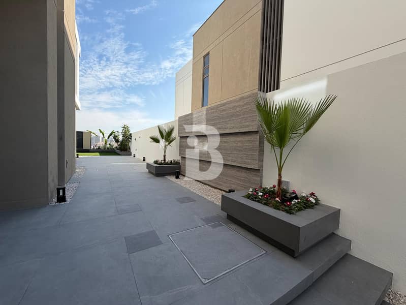 TYPE F| FULL SKYLINE VIEW | LANDSCAPING | NEW