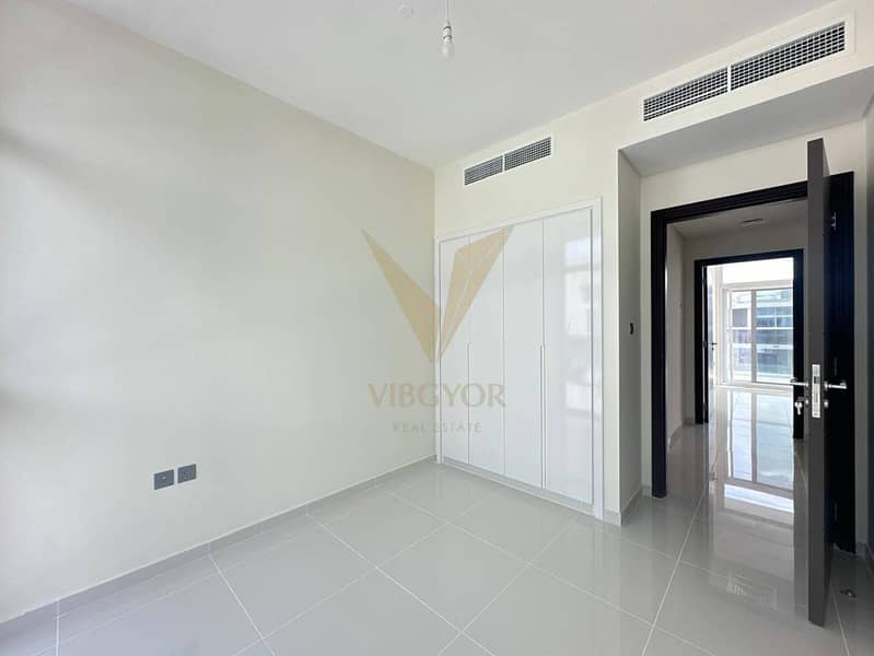 Modern 3BR Townhouse | Albizia | DAMAC Hills 2 - Image 7