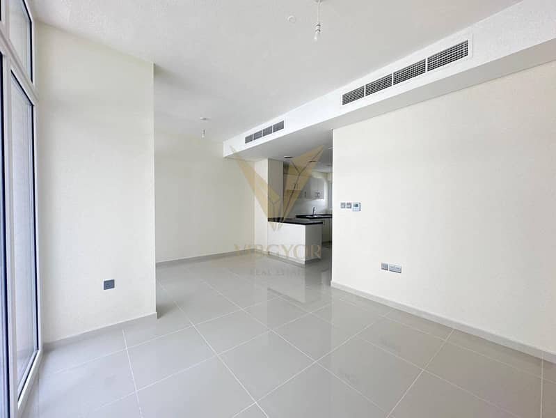 Modern 3BR Townhouse | Albizia | DAMAC Hills 2 - Image 10