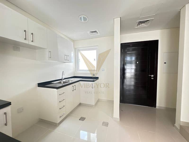 Modern 3BR Townhouse | Albizia | DAMAC Hills 2 - Image 13