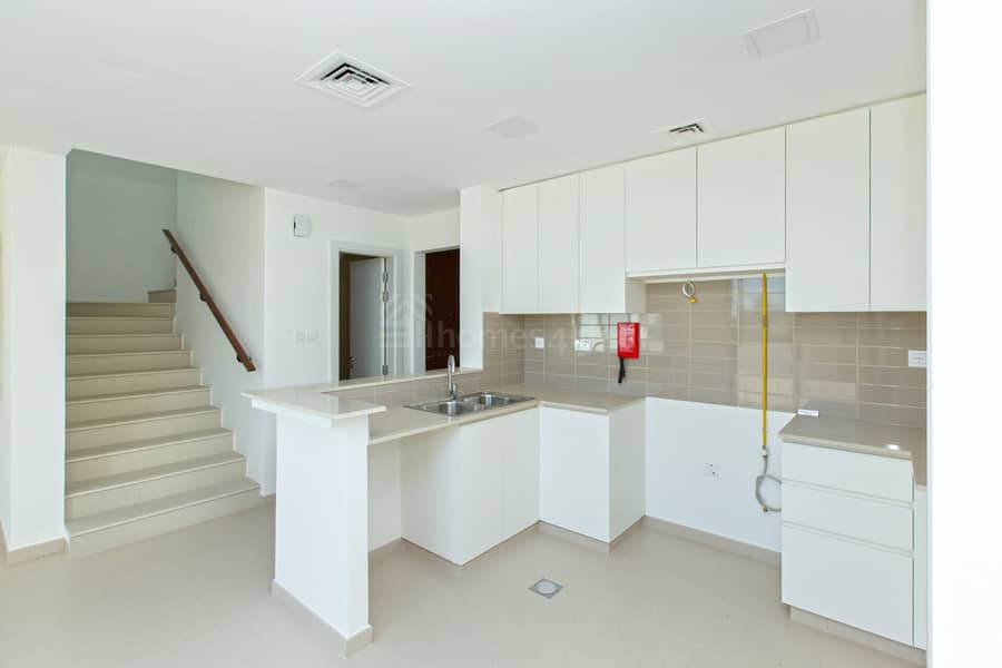 SPACIOUS WITH GREEN BELT VIEW | SOON TO BE VACANT