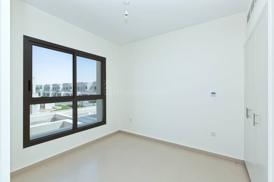 SPACIOUS WITH GREEN BELT VIEW | SOON TO BE VACANT - Image 8