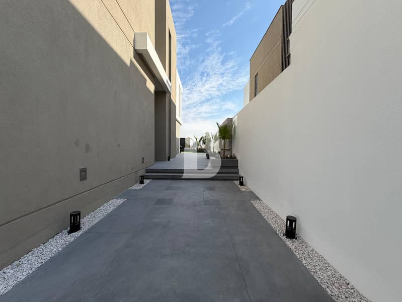 TYPE F| FULL SKYLINE VIEW | LANDSCAPING | NEW - Image 10