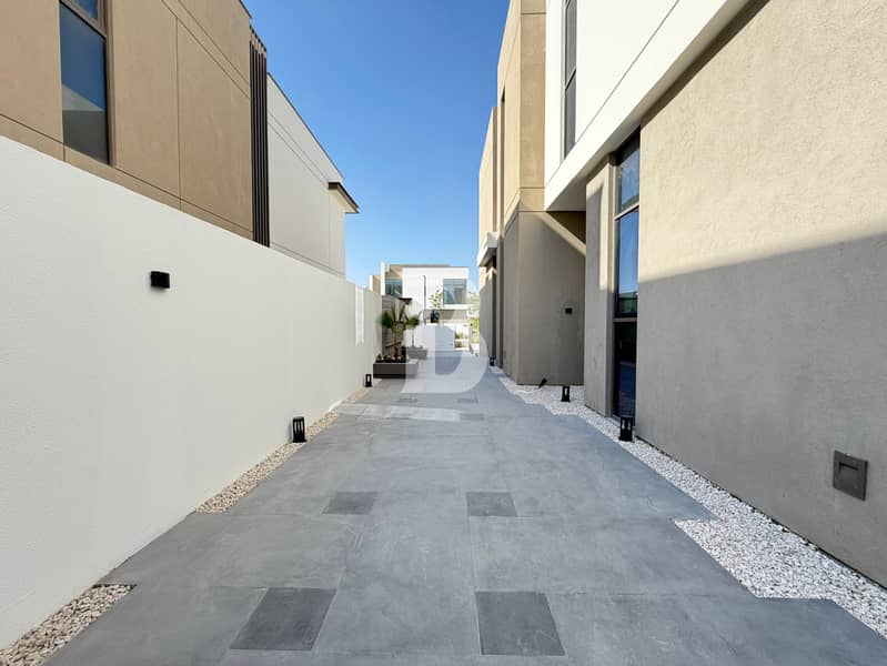 TYPE F| FULL SKYLINE VIEW | LANDSCAPING | NEW - Image 13