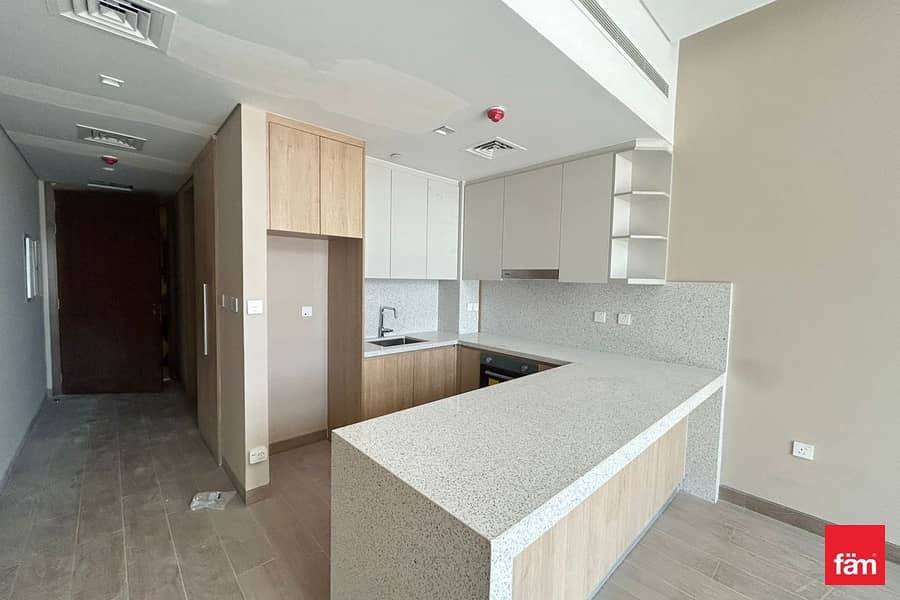 Prime Location | Ready To Move In | Brand New - Image 7