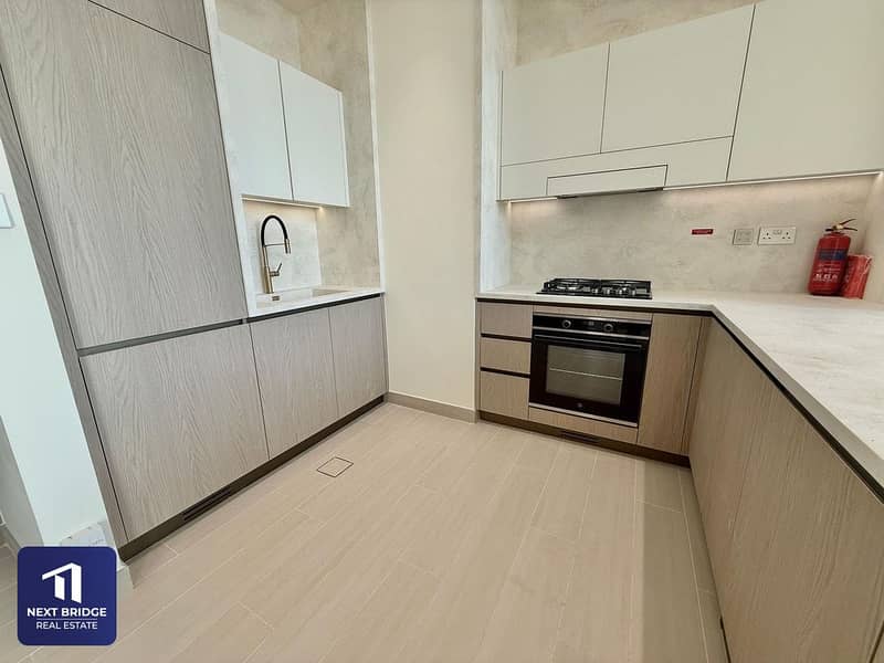 High Rise | Open View | Brand New