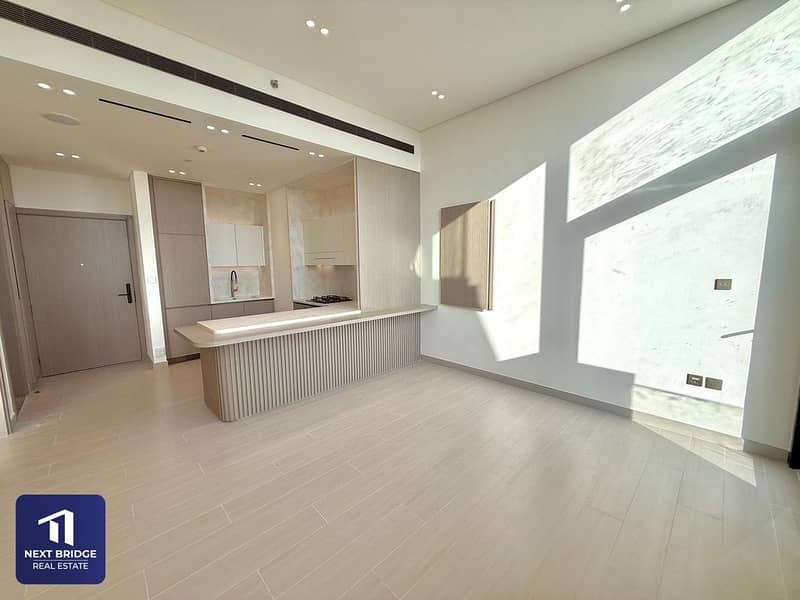 High Rise | Open View | Brand New - Image 6