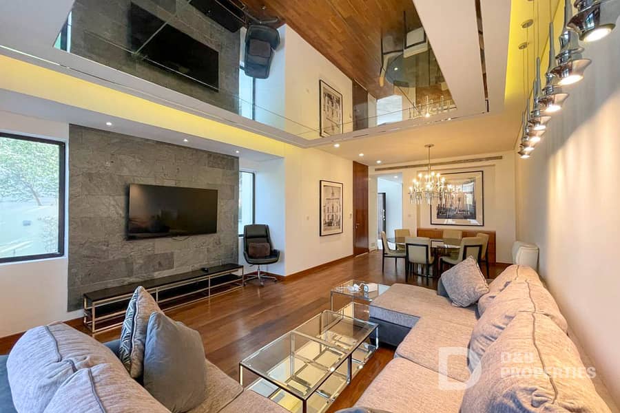 Furnished By Paramount | Single Row | Modern