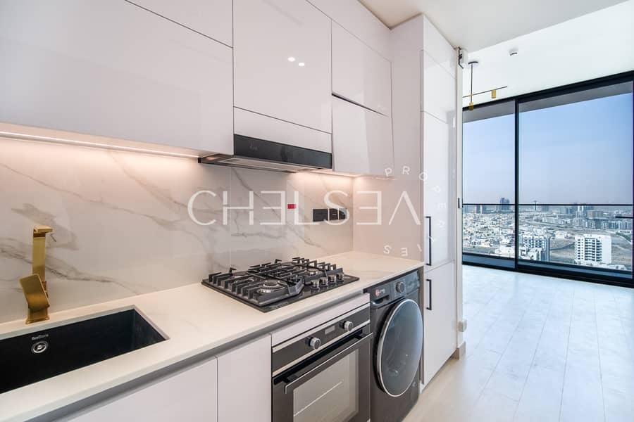 COMMUNITY VIEW | PRIME LOCATION | HIGH FLOOR