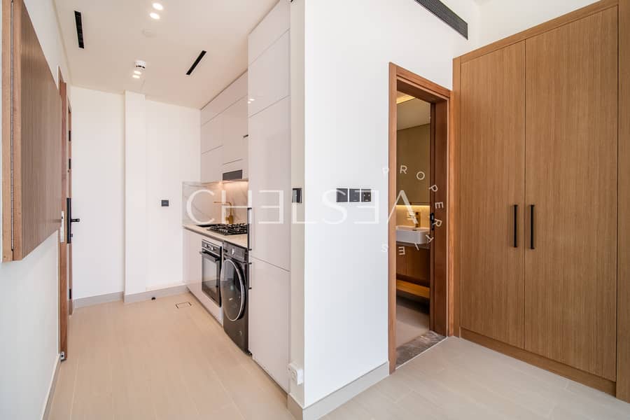 COMMUNITY VIEW | PRIME LOCATION | HIGH FLOOR