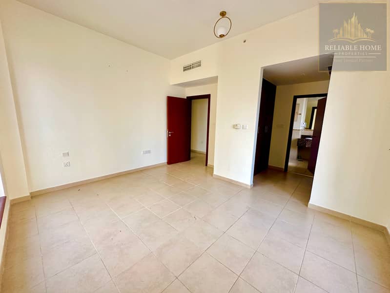 Well Maintained - Nice View - High Floor - Beach - Image 6