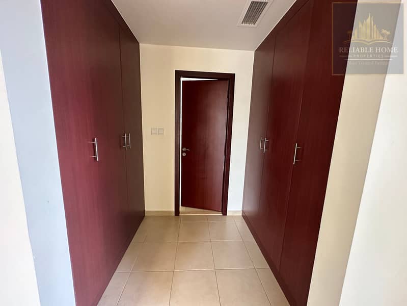 Well Maintained - Nice View - High Floor - Beach - Image 7