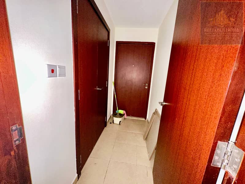 Well Maintained - Nice View - High Floor - Beach - Image 8