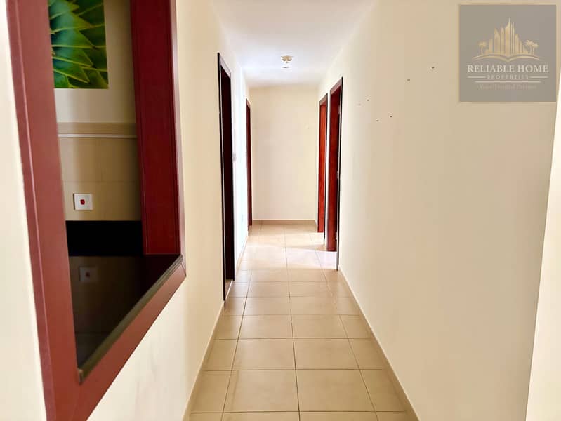 Well Maintained - Nice View - High Floor - Beach - Image 9