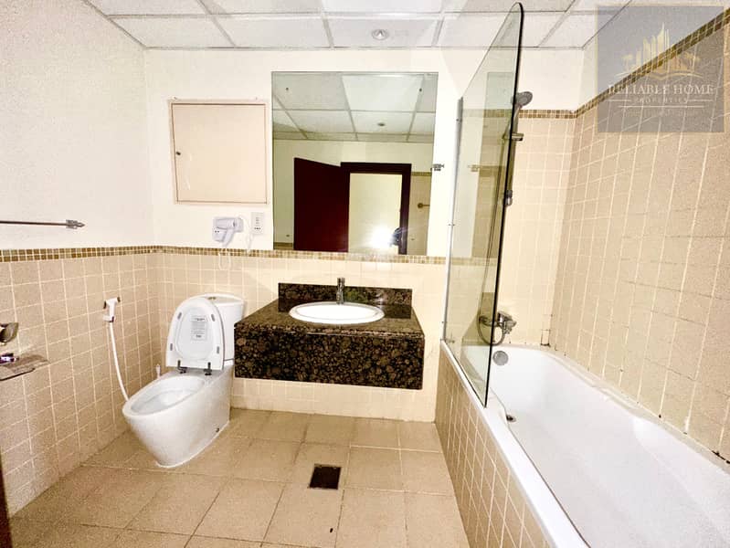 Well Maintained - Nice View - High Floor - Beach - Image 10