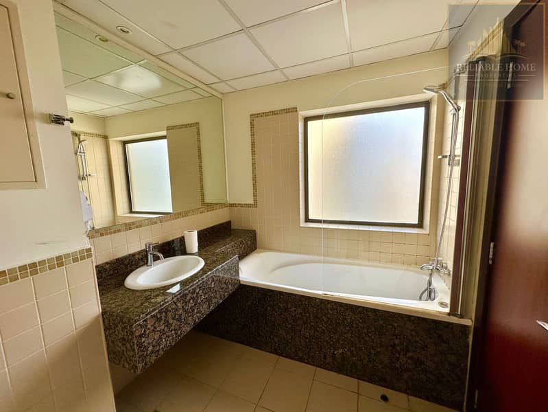 Well Maintained - Nice View - High Floor - Beach - Image 11