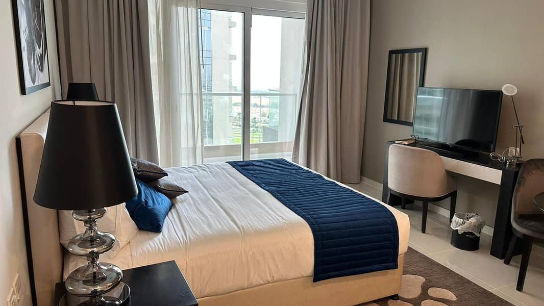 Fully Furnished | High Floor | Pool View