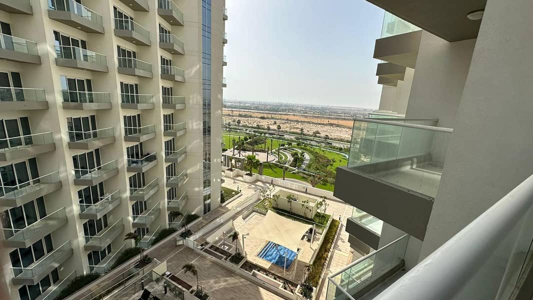 Fully Furnished | High Floor | Pool View - Image 9