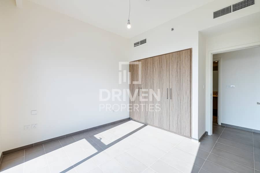 Exclusive and Turnkey Unit | Near Park | Best Deal - Image 9