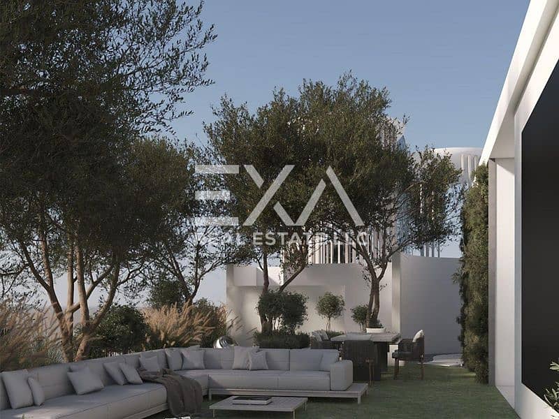 Prime Location I Pool and Park View I Luxury Apartment - Image 10