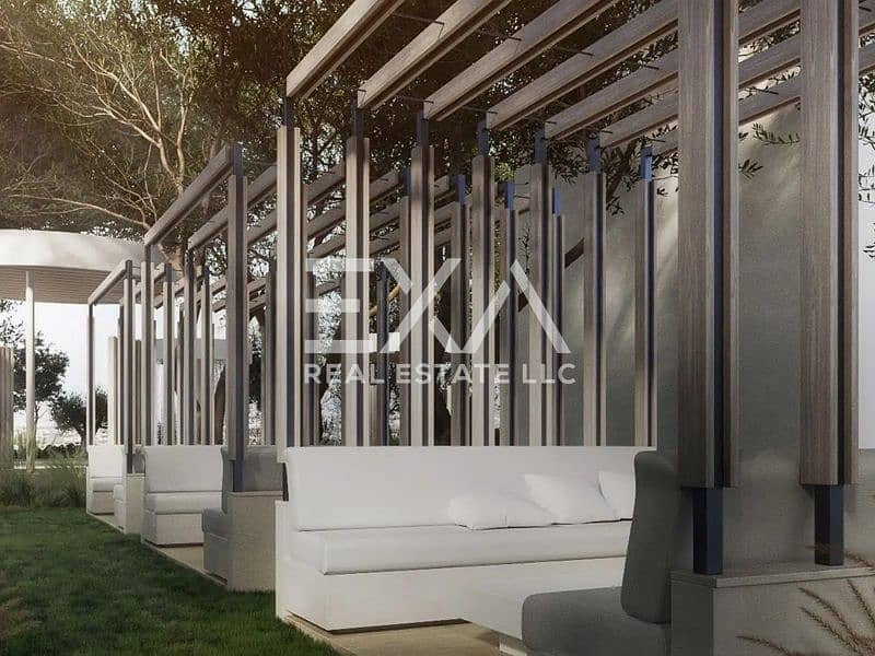 Prime Location I Pool and Park View I Luxury Apartment - Image 12